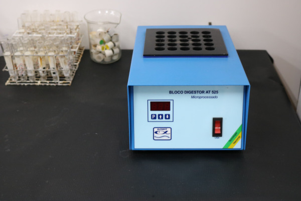 Bloco Digestor marca Alfakit, modelo AT 525.JPG